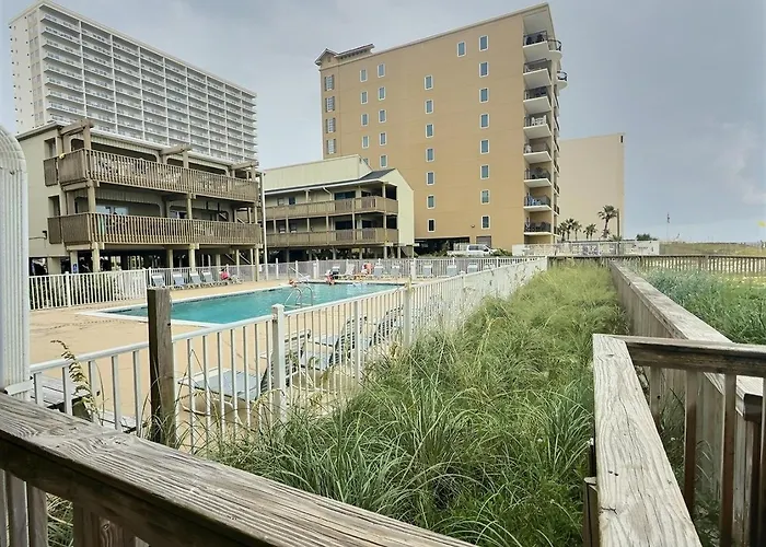 Gulf Village 2 Bedroom - 2 Pools - Summer Getaway- Free Daily Activities * Gulf Shores