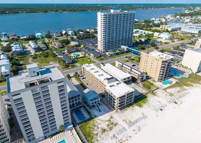 Gulf Village 2 Bedroom - 2 Pools - Summer Getaway- Free Daily Activities