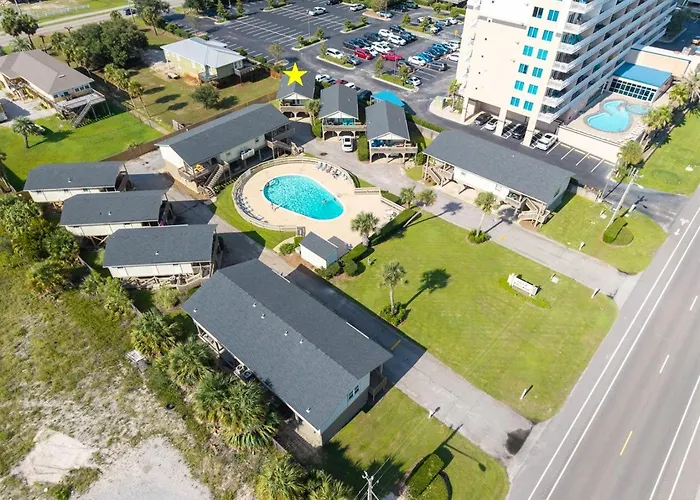 Gulf Village 2 Bedroom - 2 Pools - Summer Getaway- Free Daily Activities Apartment