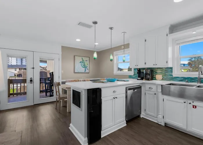 Gulf Village 2 Bedroom - 2 Pools - Fall Family Fun! Apartment