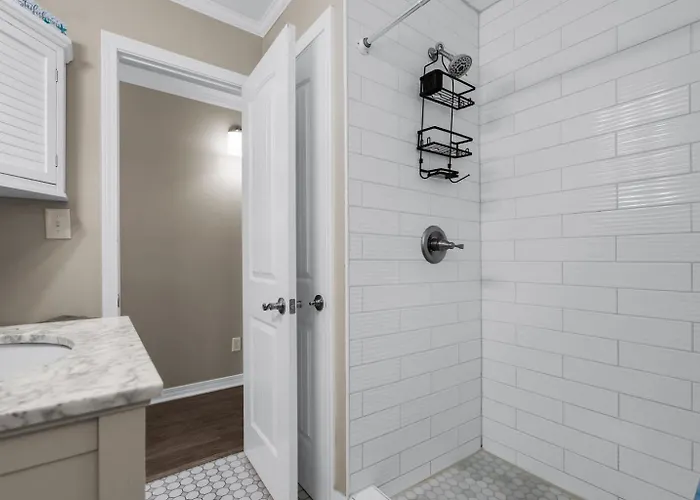 Apartment Gulf Village 2 Bedroom - 2 Pools - Fall Family Fun! *