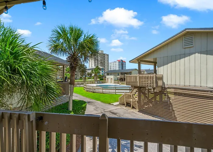 Gulf Village 2 Bedroom - 2 Pools - Fall Family Fun! Apartment Gulf Shores