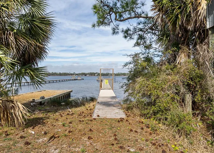 Gulf Village 2 Bedroom - 2 Pools - Fall Family Fun! Apartment